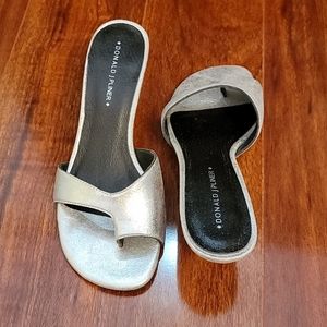 Donald J Pliner💎 kitten sandals SALE🎈